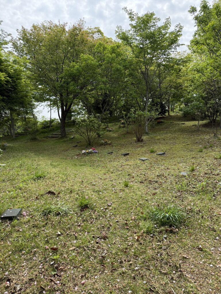 真光寺 樹木葬 森の苑